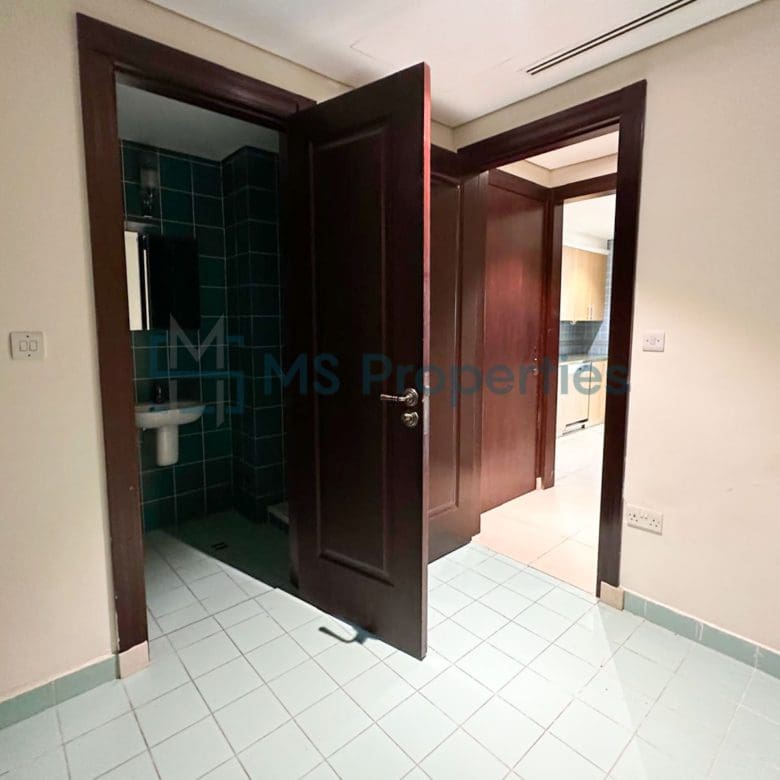 Spacious 4BR + Maid’s Townhouse the Prime location of The Pearl