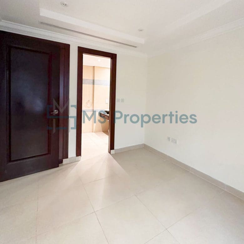 Spacious 4BR + Maid’s Townhouse the Prime location of The Pearl