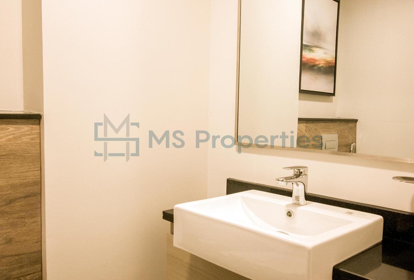 Contemporary 2BHK Apartment +Bills Included