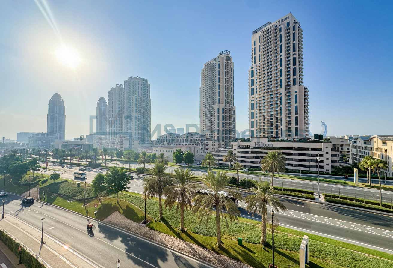 Spacious 1BHK in The Pearl with Great View Balcony