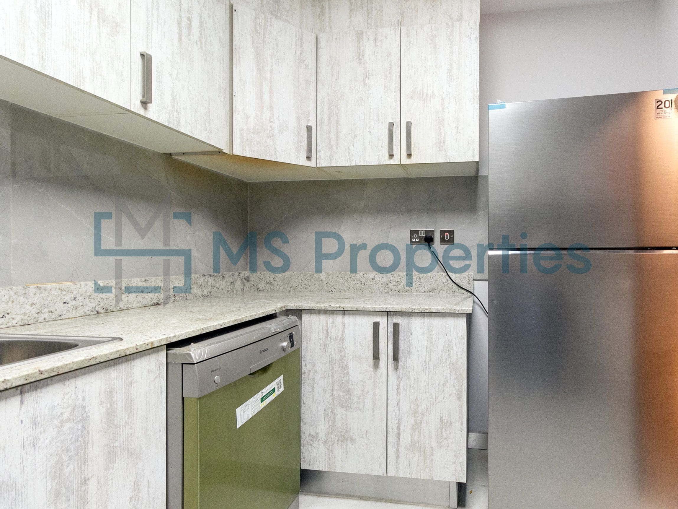 Beautiful 2BHK Apartment +Bills Included