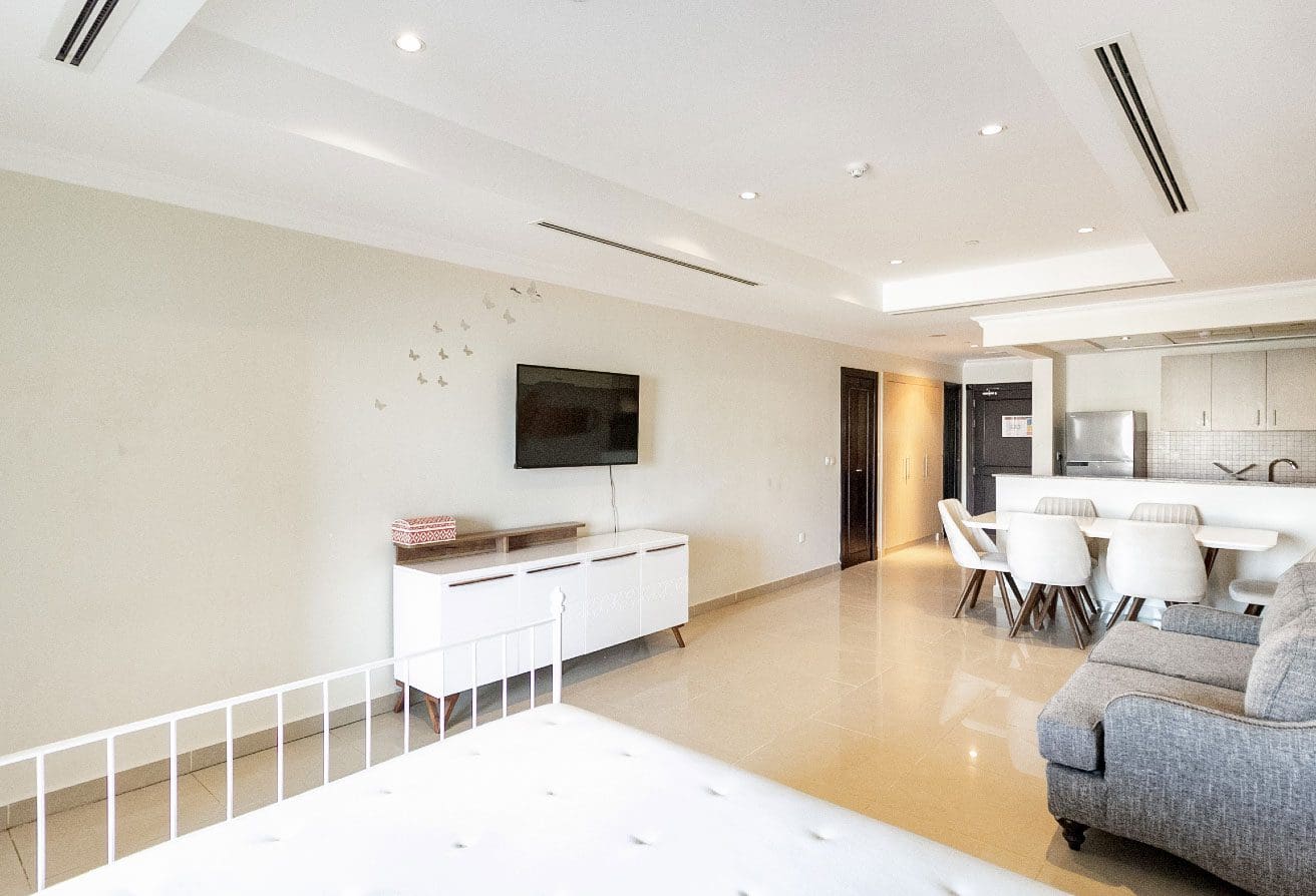 Cozy and Stylish Studio Flat with Amawing View