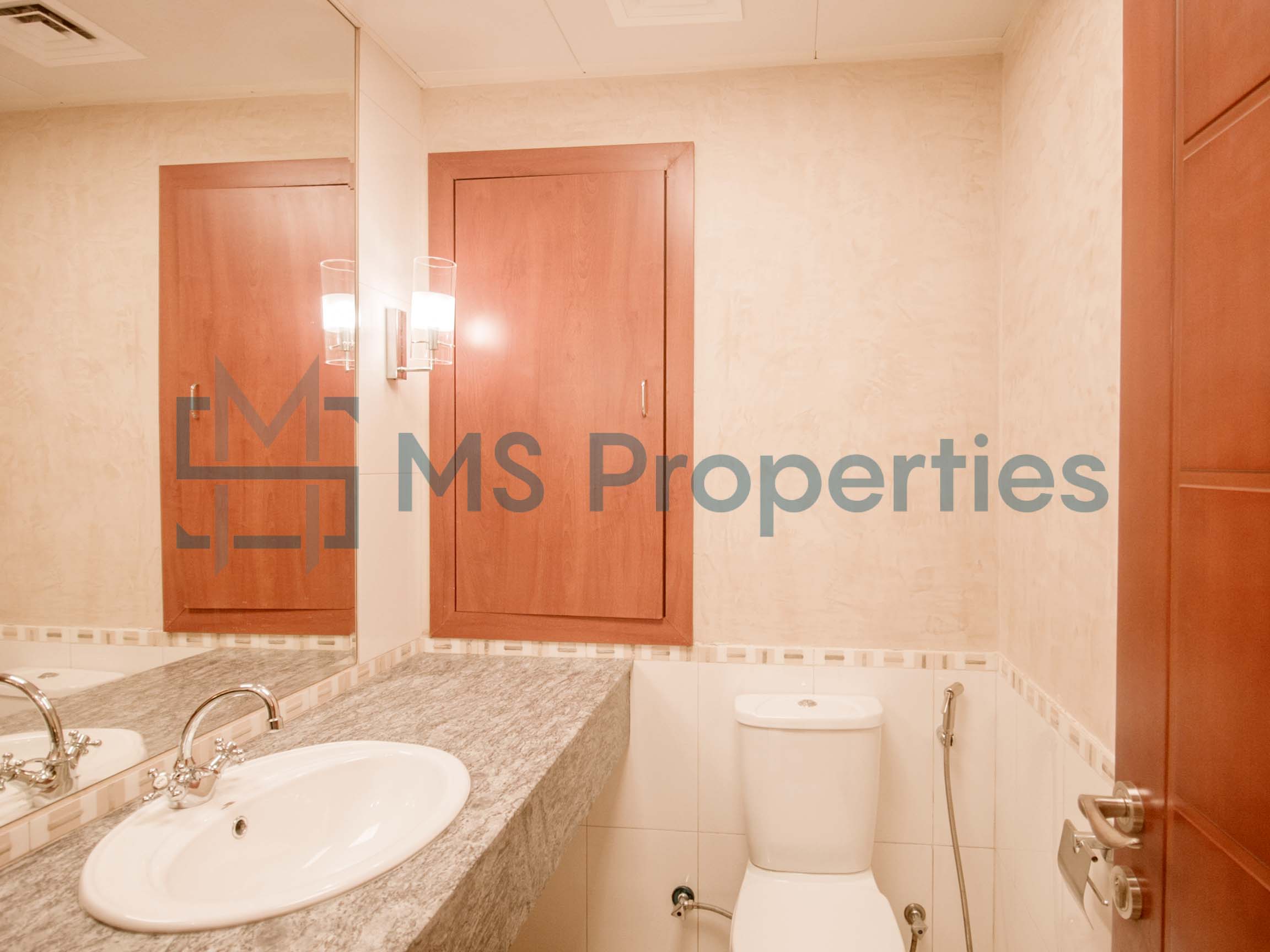 Spacious and Stunning 2Bedroom Flats in The Pearl