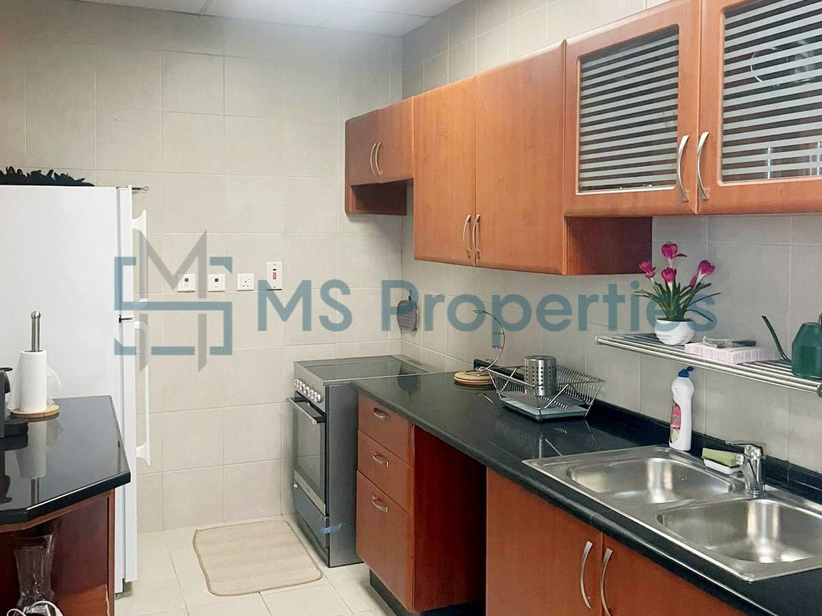 Sophisticated 2BR Apartment with Stunning View