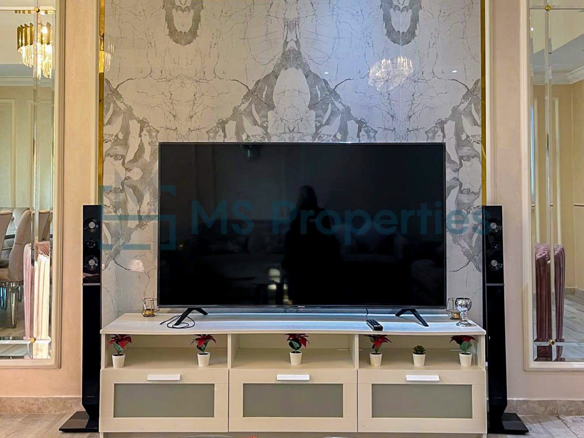Luxurious 2BHK Apartment in the Heart of The Pearl