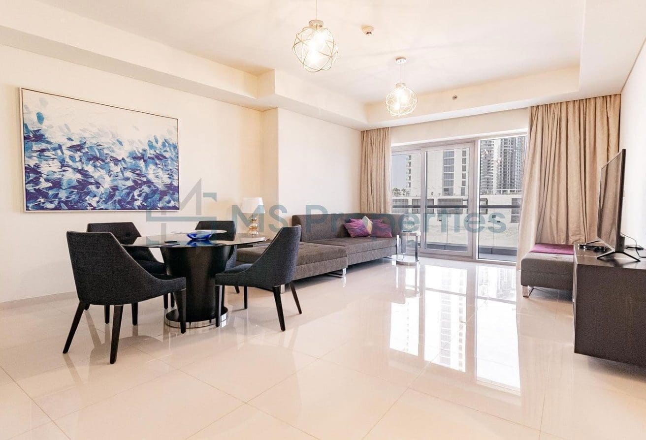 Outstanding 1BHK Flat with Balcony View in Lusail