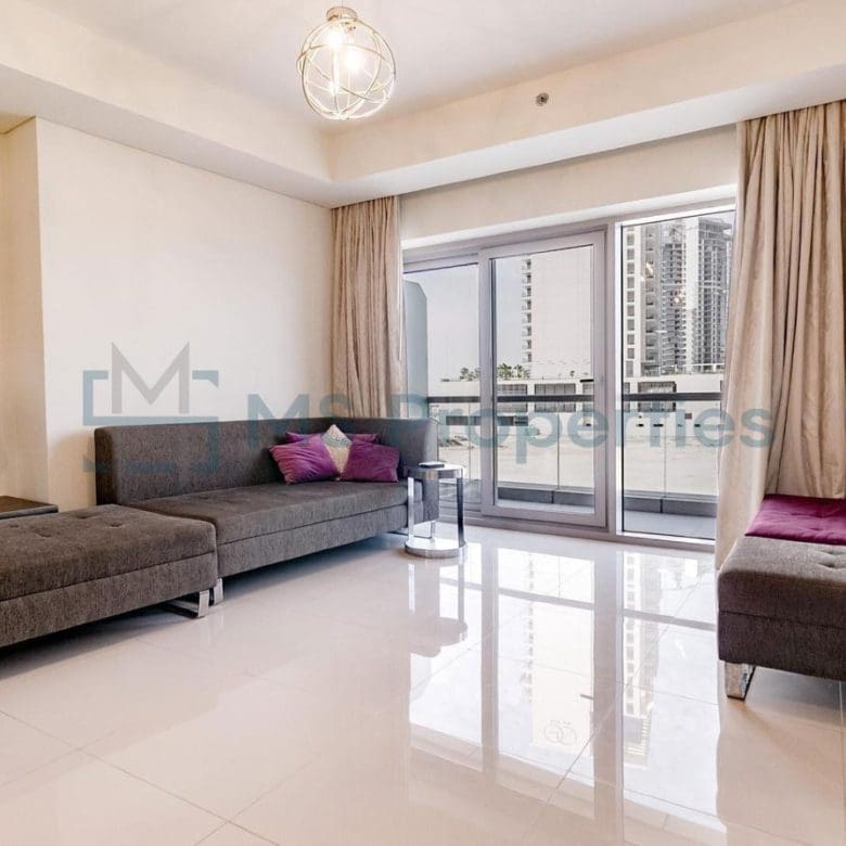 Outstanding 1BHK Flat with Balcony View in Lusail