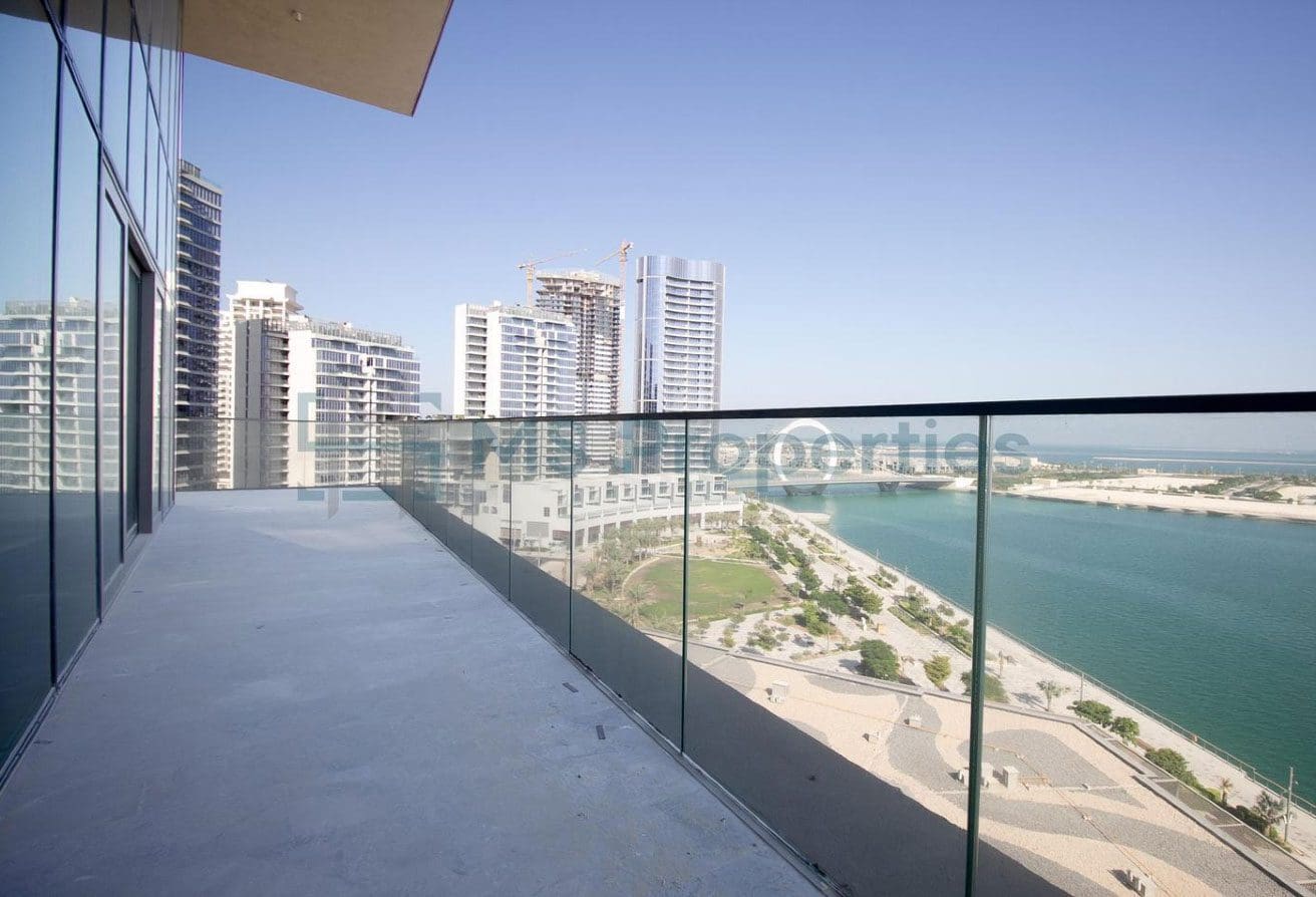 Exceptional Unit 3BHK + Maid Duplex in Seef Lusail