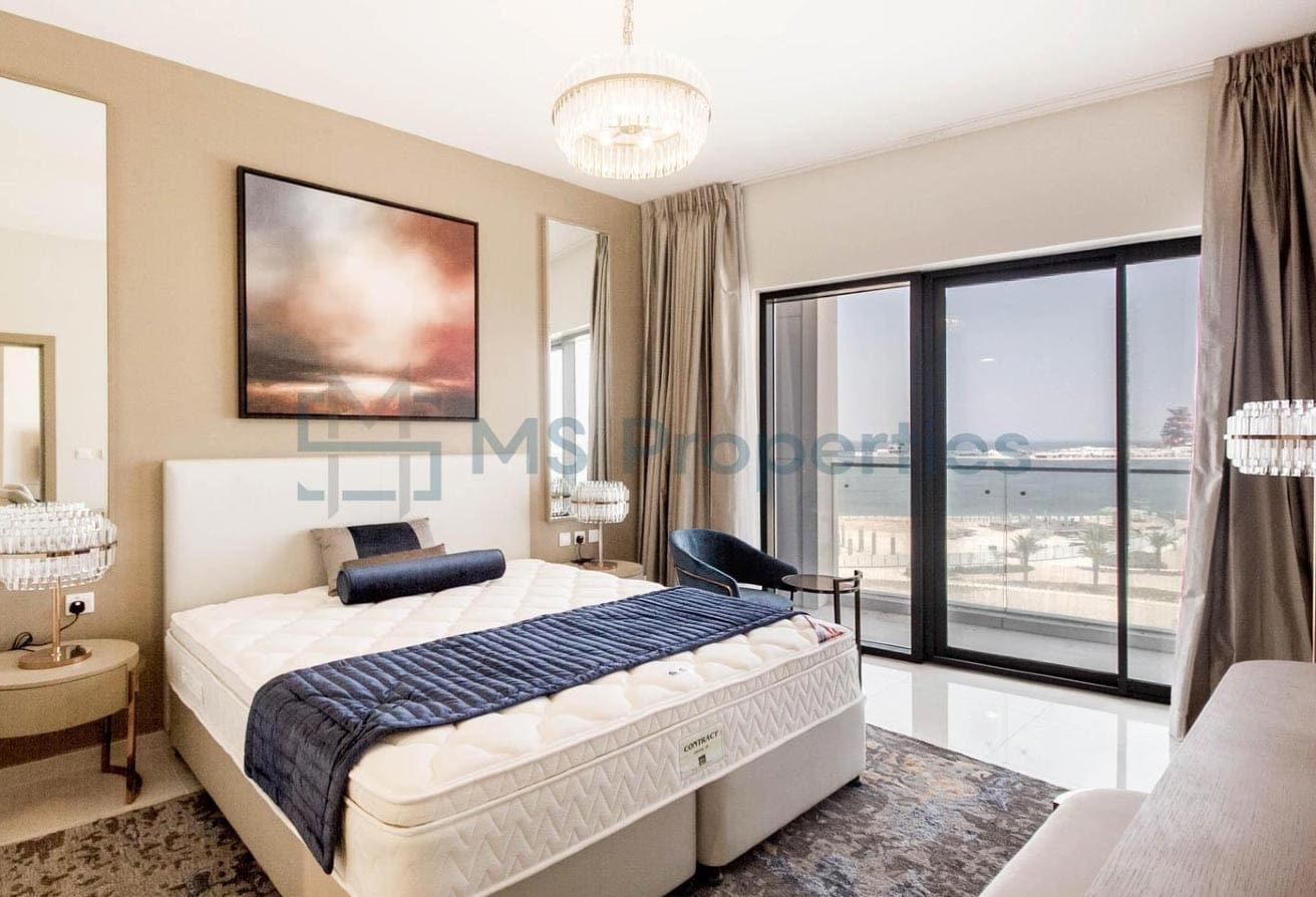 Prime Location | 2BHK Flat with Sea View Balcony