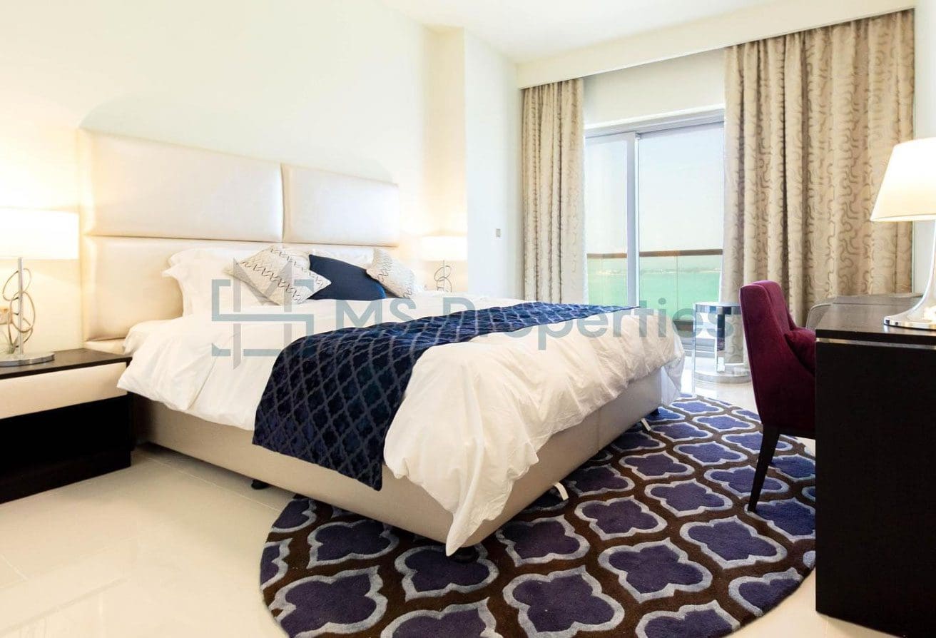 Outstanding 1BHK Flat with Balcony View in Lusail