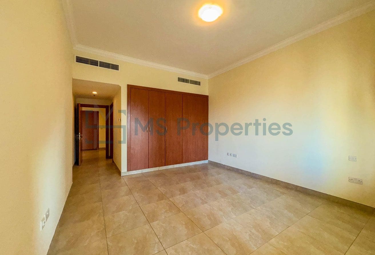 Spacious 1BHK in The Pearl with Great View Balcony