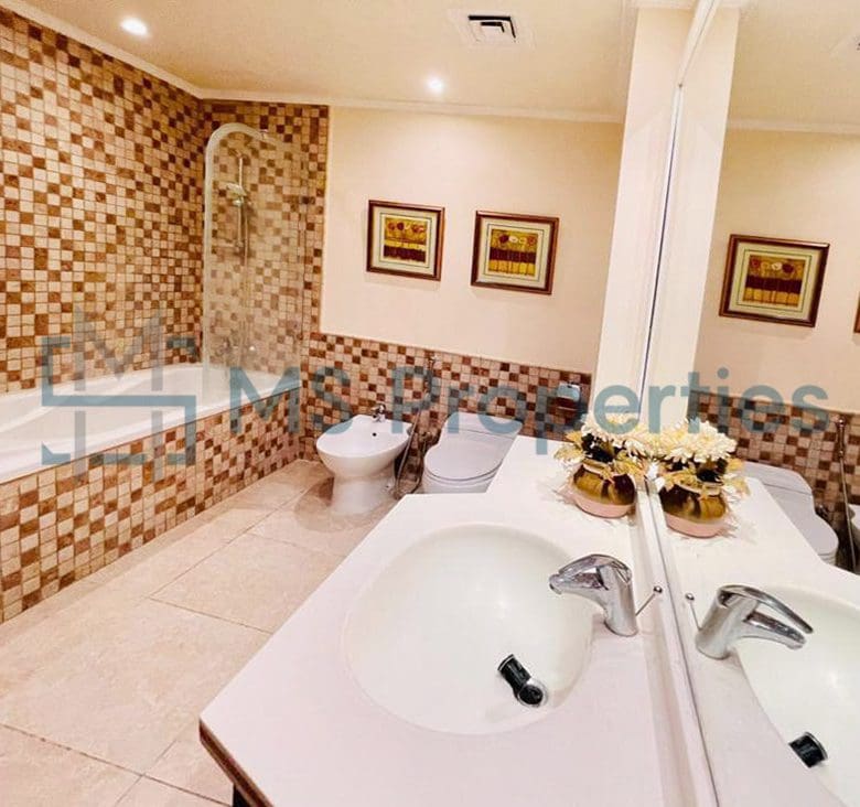 Luxurious 4-Bedroom Flats in Porto Arabia for Sale