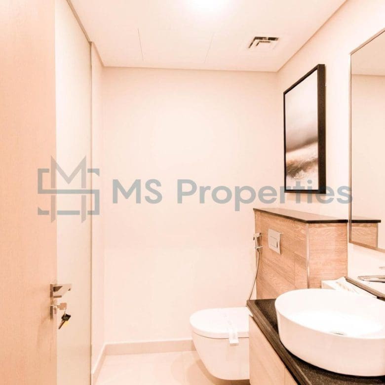 Prime Location | 2BHK Flat with Sea View Balcony