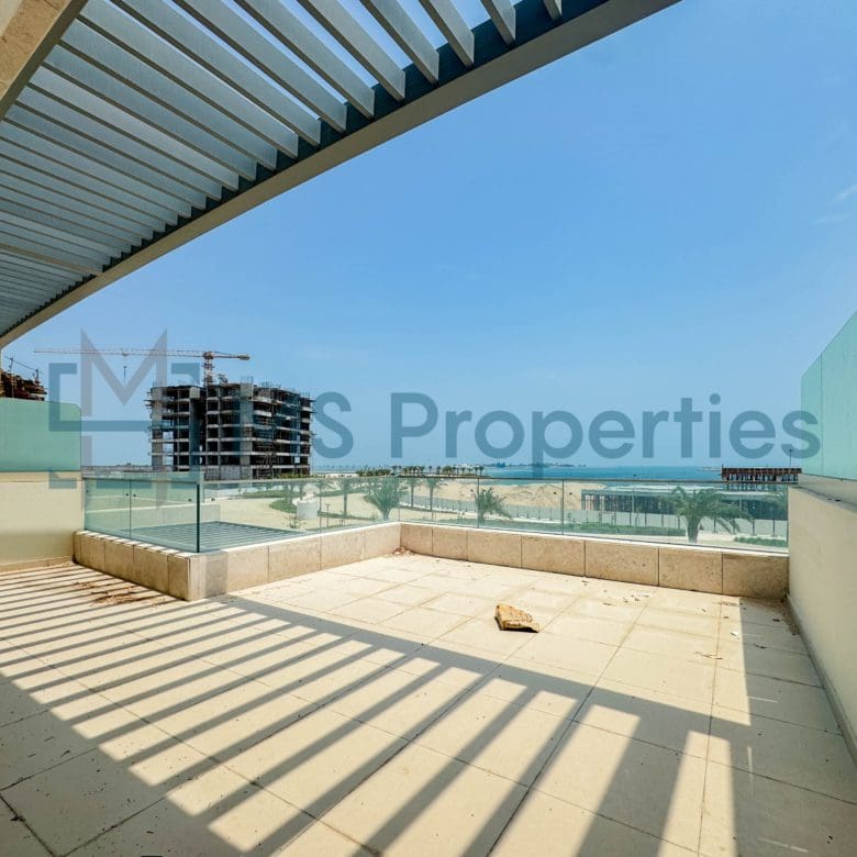 Luxurious 2Bedroom Townhouse | Sea View Balcony for Sale