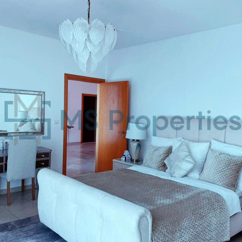 Sophisticated 2BR Apartment with Stunning View