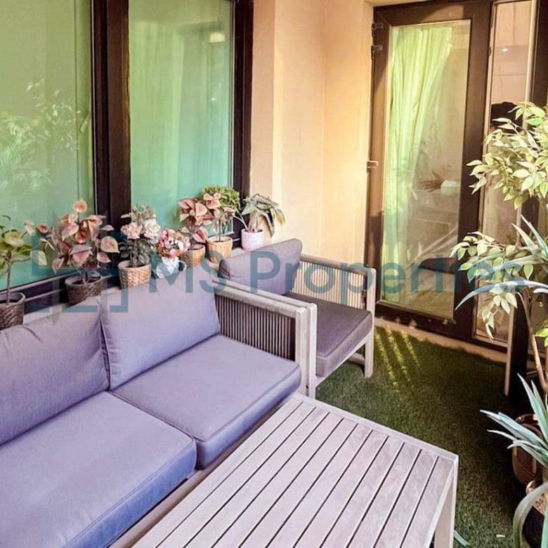 Luxurious 2BHK Apartment in the Heart of The Pearl