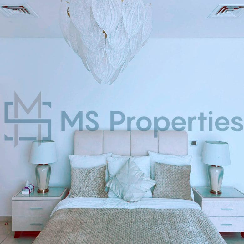 Sophisticated 2BR Apartment with Stunning View