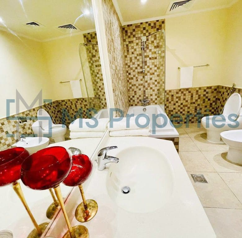 Luxurious 4-Bedroom Flats in Porto Arabia for Sale