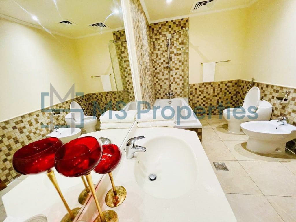 Luxurious 4-Bedroom Flats in Porto Arabia for Sale