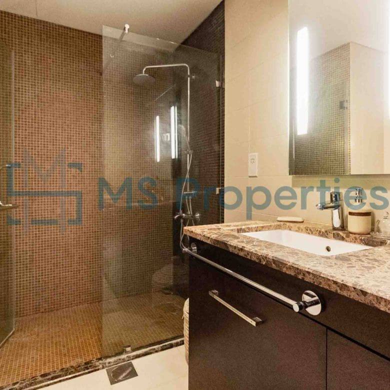Amazing Studio Flat in The Pearl with Title Deed