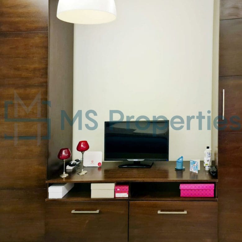 Amazing Studio Flat in The Pearl with Title Deed