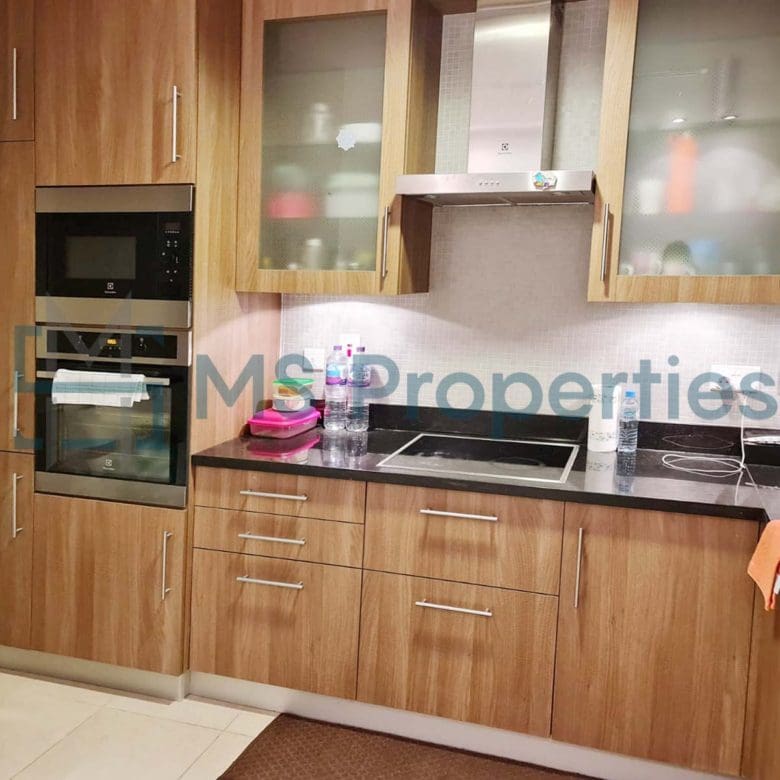 Amazing Studio Flat in The Pearl with Title Deed
