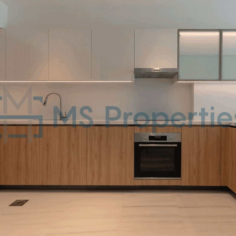 1BR Apartment Sea View Balcony +Bills Included