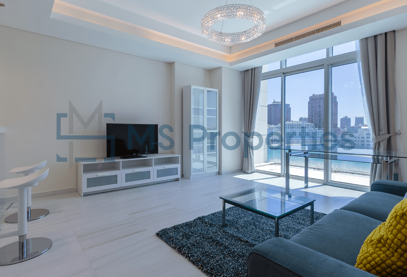 1BR Apartment Sea View Balcony +Bills Included