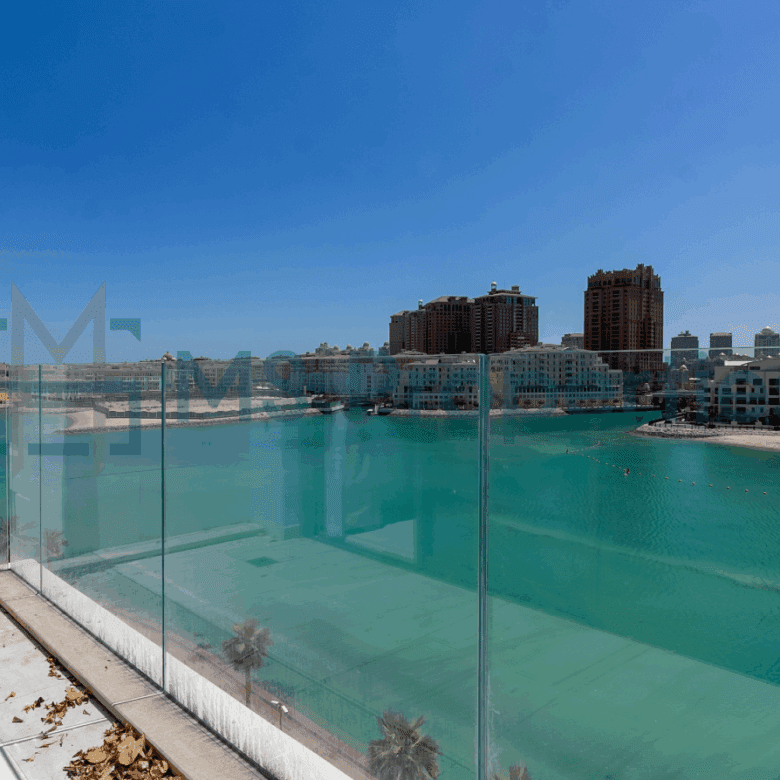 1BR Apartment Sea View Balcony +Bills Included