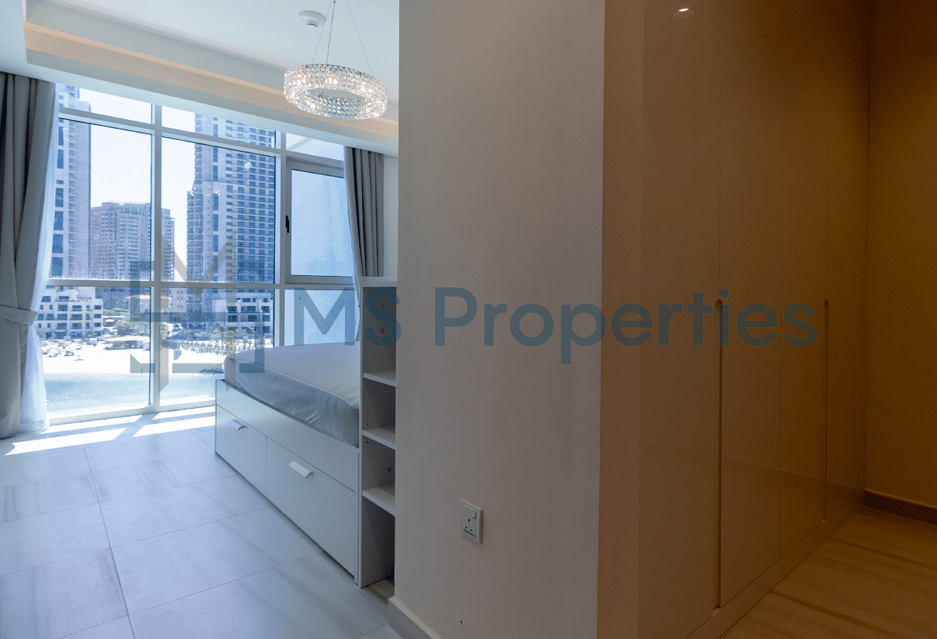 1BR Apartment Sea View Balcony +Bills Included
