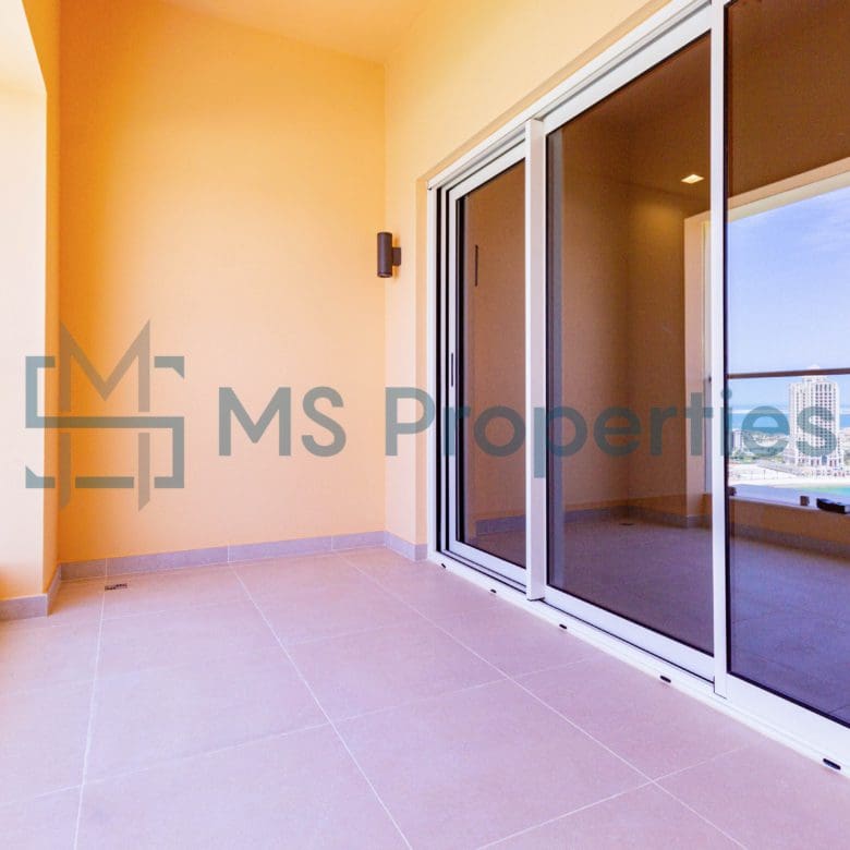 Exclusive Offer 1BR Apartment | Marina Balcony