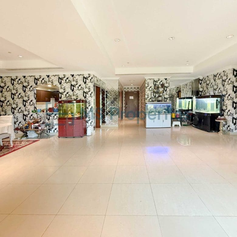 Amazing Offer 2BR Apartment with Large Balcony