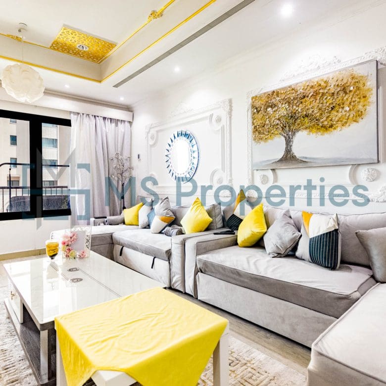 Elegant Luxury 1BR+Office Apartment with Balcony
