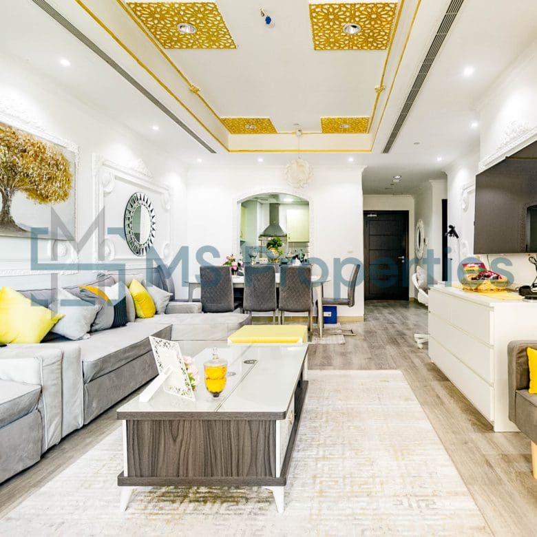 Elegant Luxury 1BR+Office Apartment with Balcony