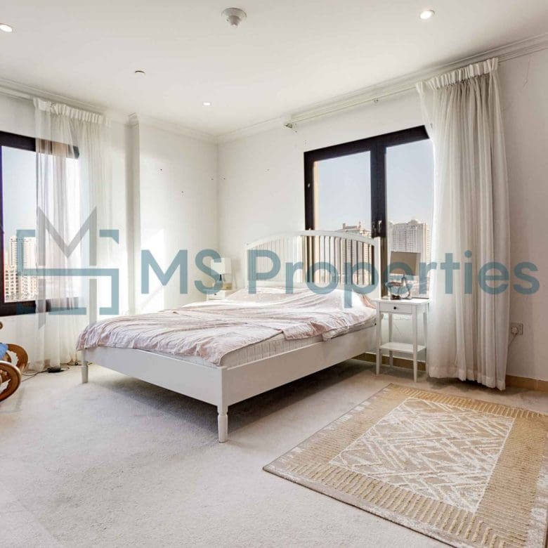 Sophisticated 2BHK Apartment | Marina View Balcony