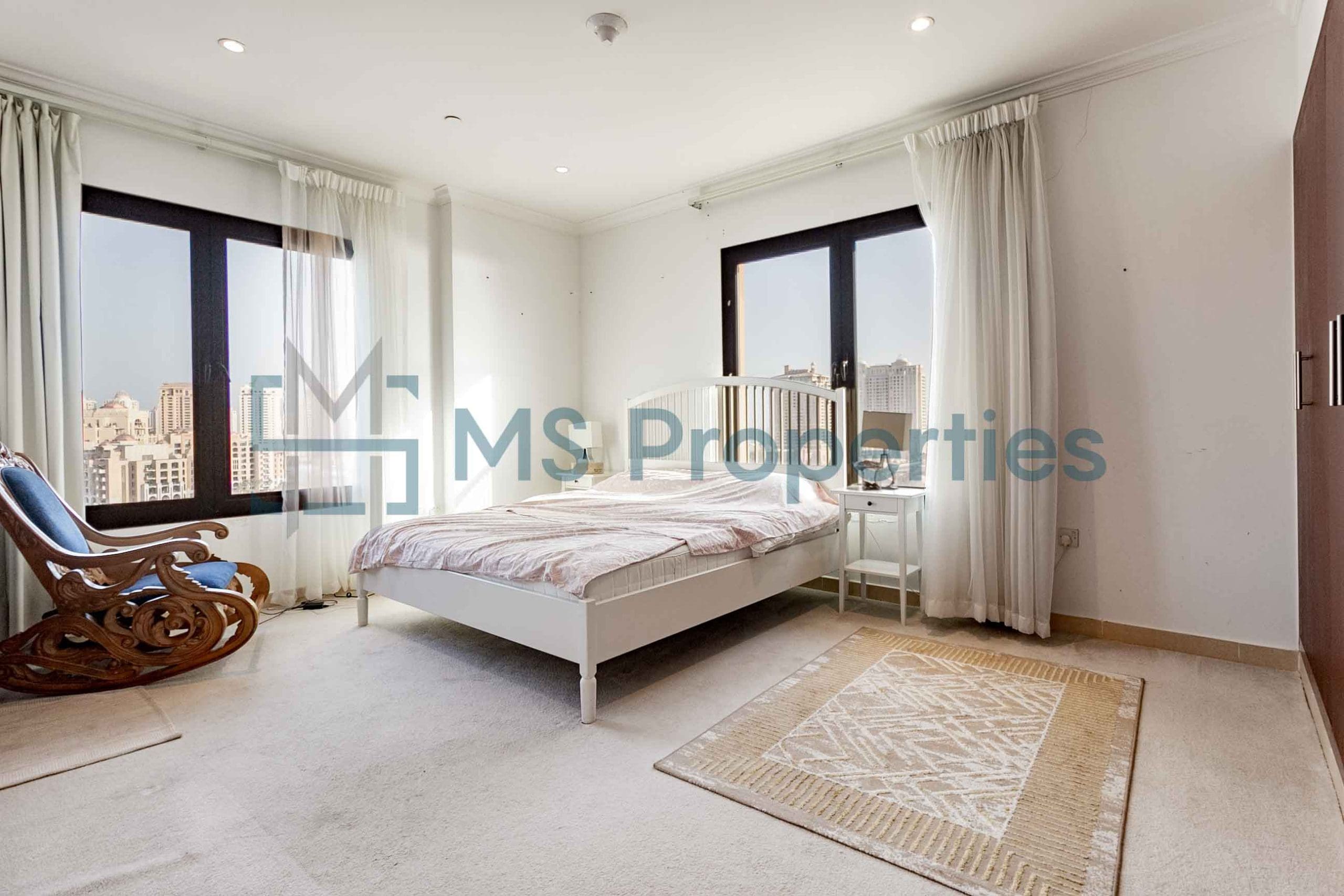Sophisticated 2BHK Apartment | Marina View Balcony