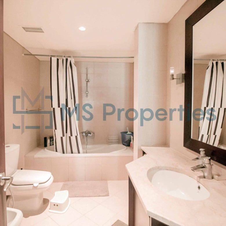 Modern 1-Bedroom Flat in the Heart of The Pearl
