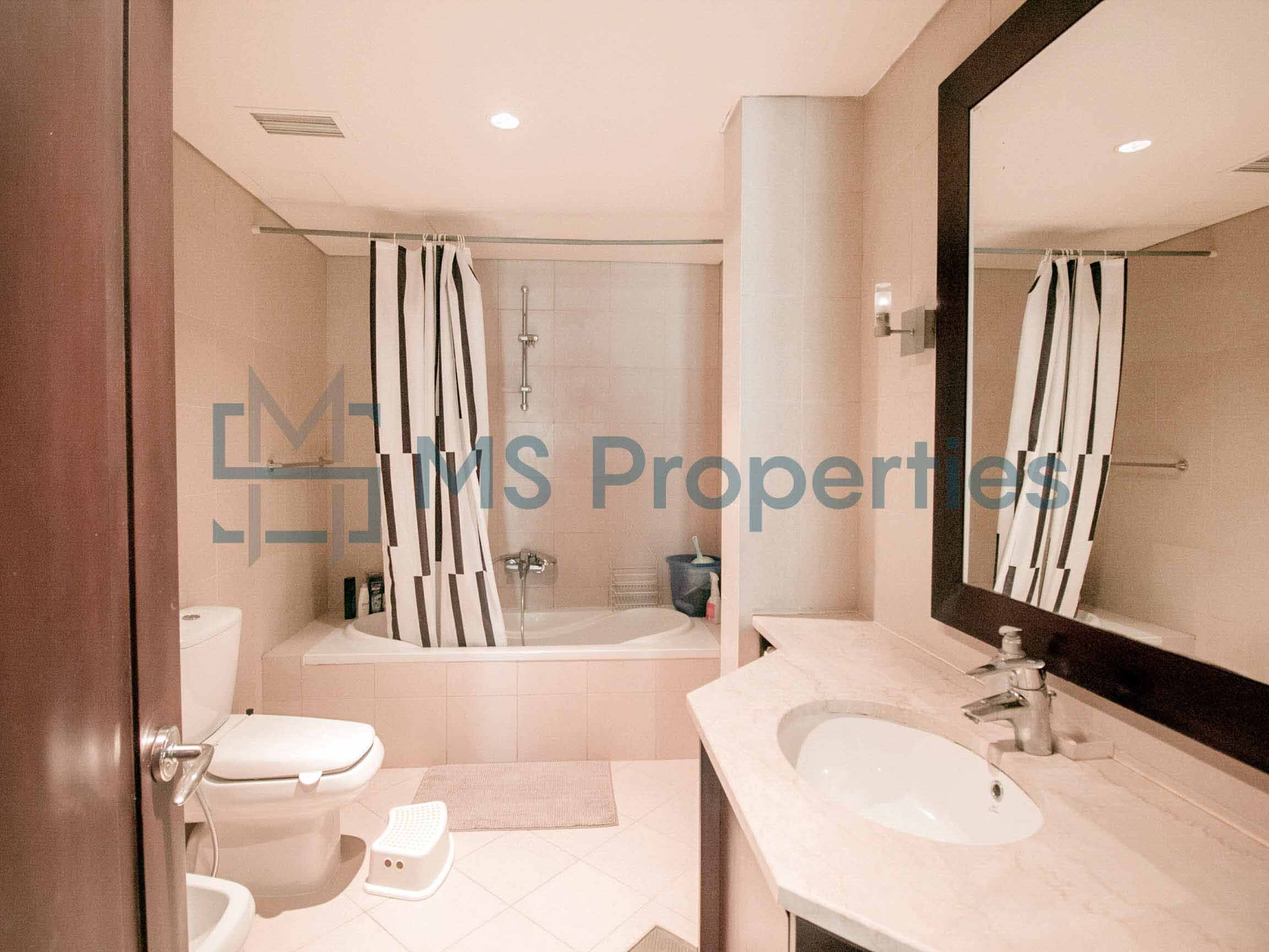 Modern 1-Bedroom Flat in the Heart of The Pearl