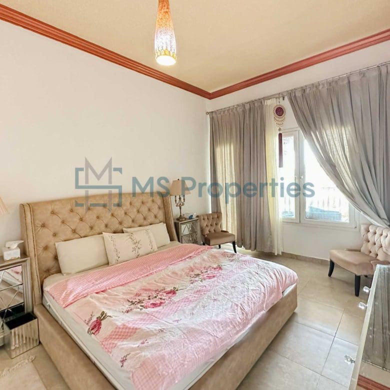 Captivating 1BR Apartment with Huge Balcony