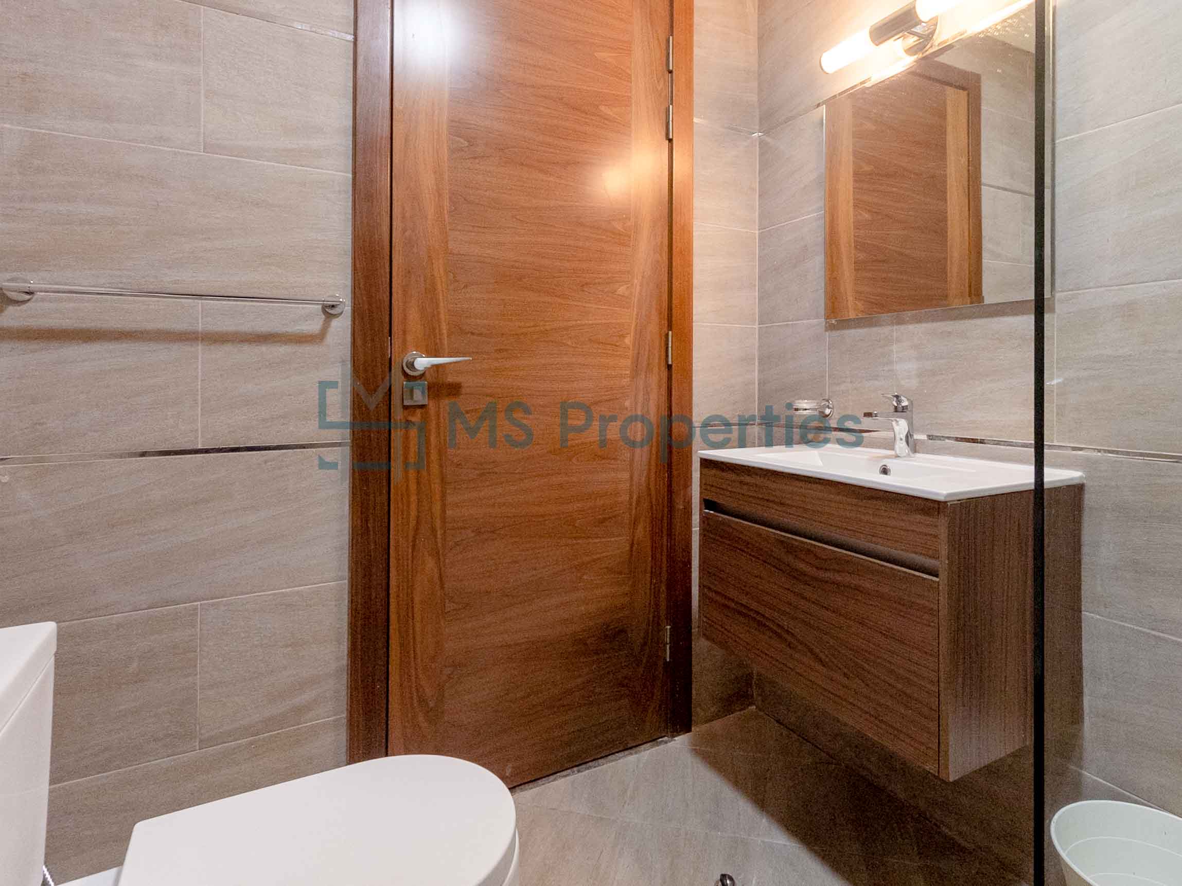 Exclusive Rate 1BHK Flat in Lusail Area I For Sale with Title Deed