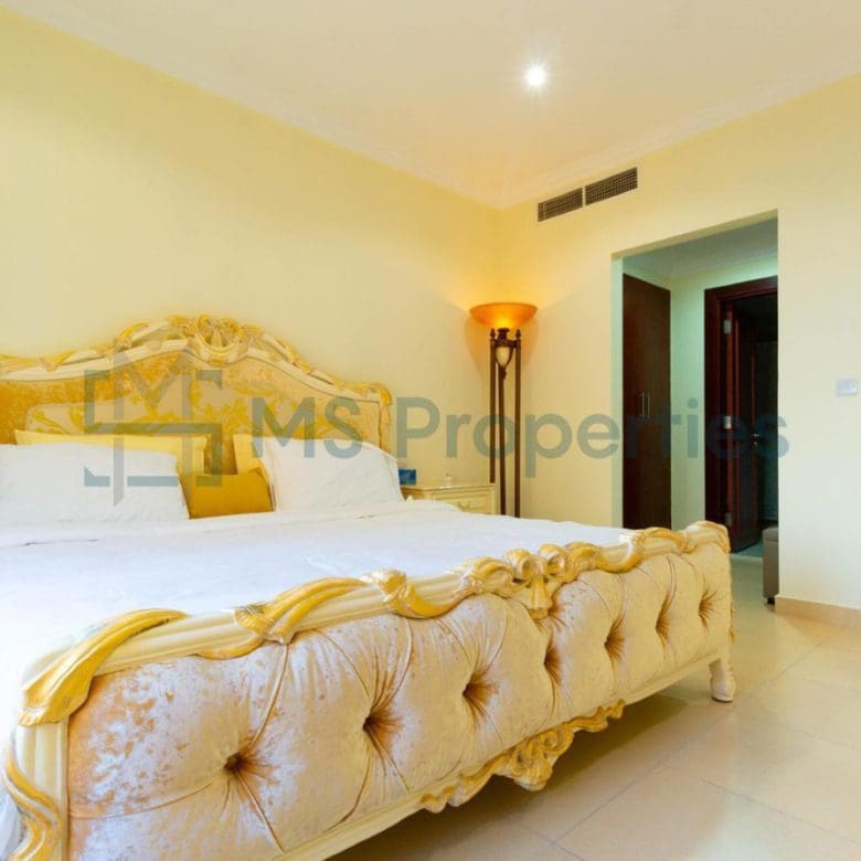 Experience Pearl Living 3B+Maid with Stunning View