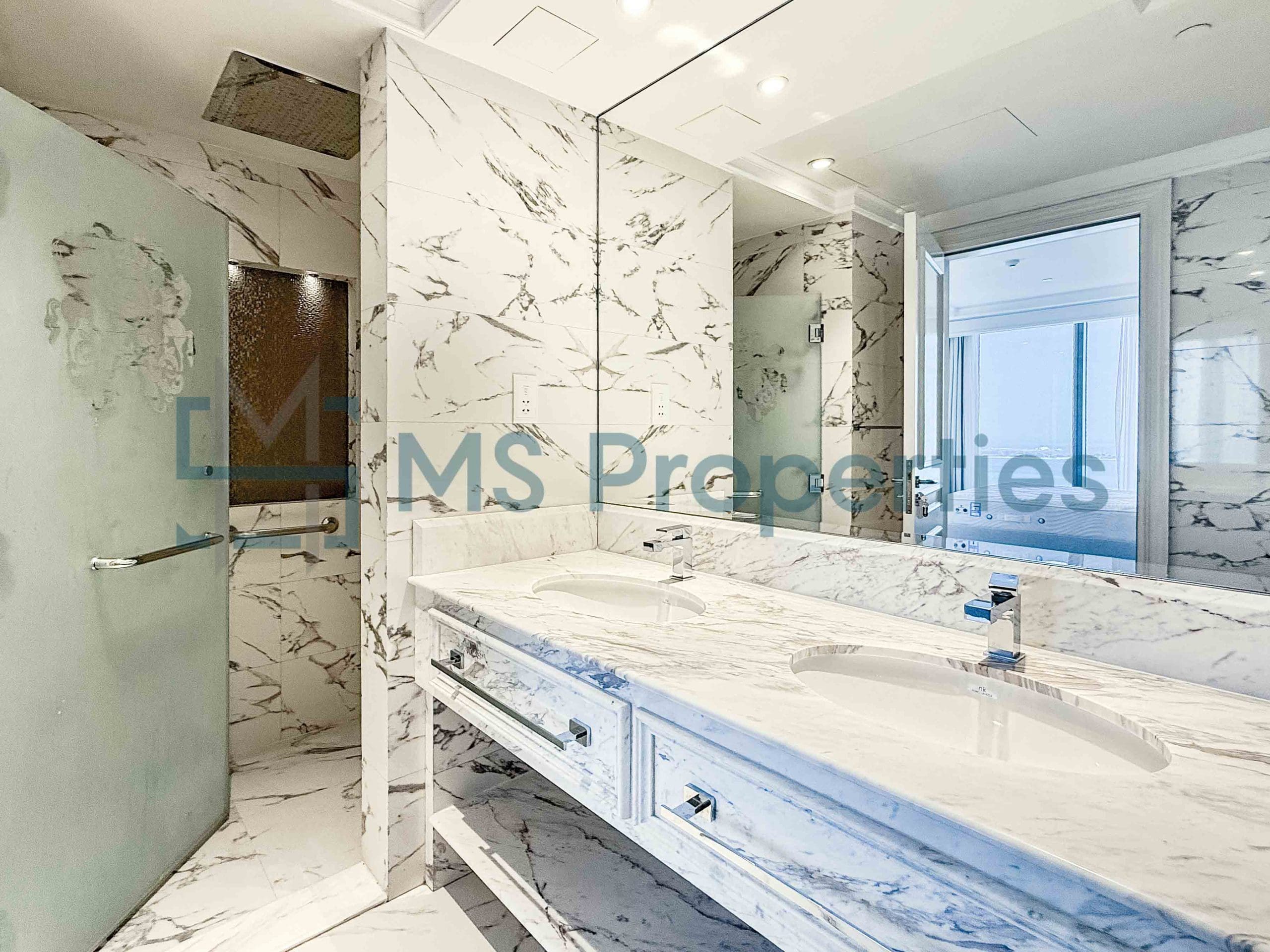 Skyline View | 2BR Apartment +Bills +WIFI Included