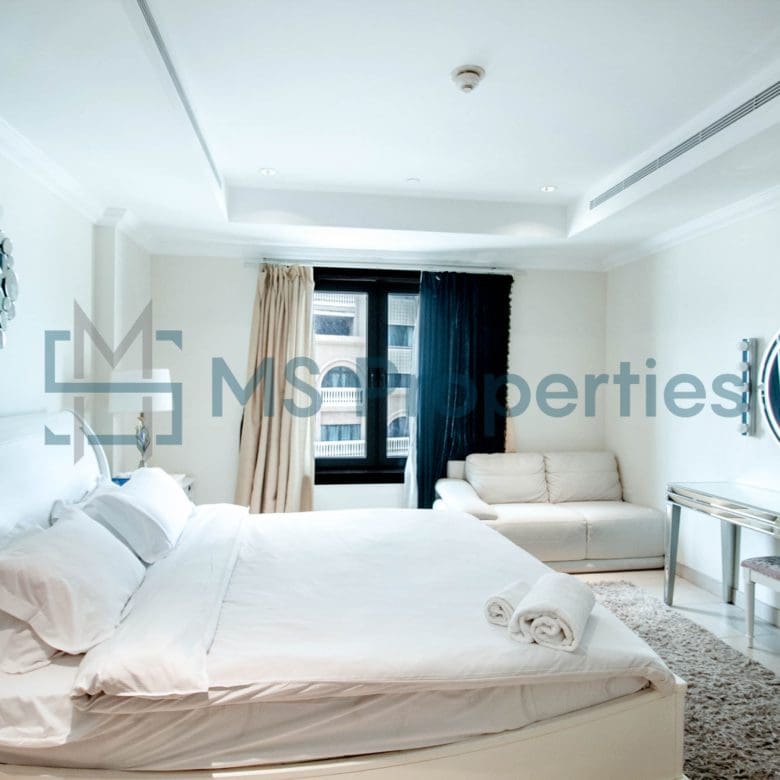 Spacious 1BR Flat with Balcony + Bills Included