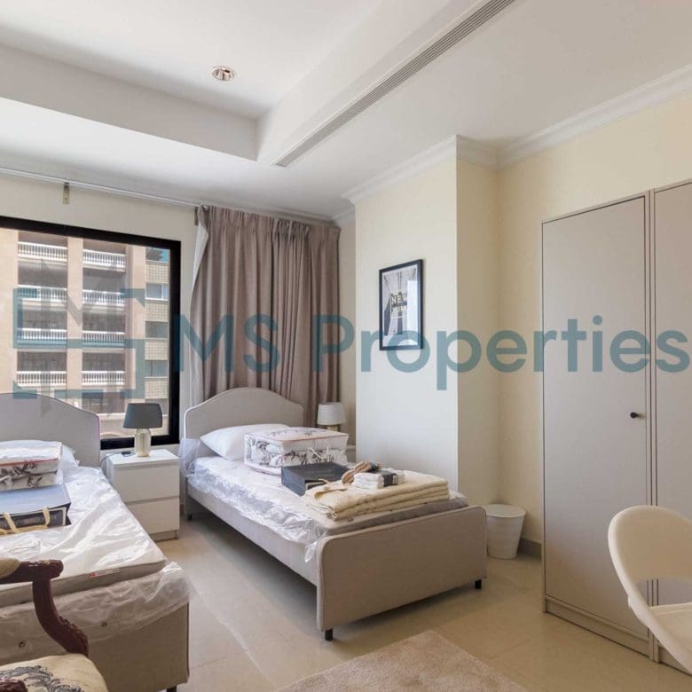 Renovated 2BR+Office Apartment with Huge Balcony