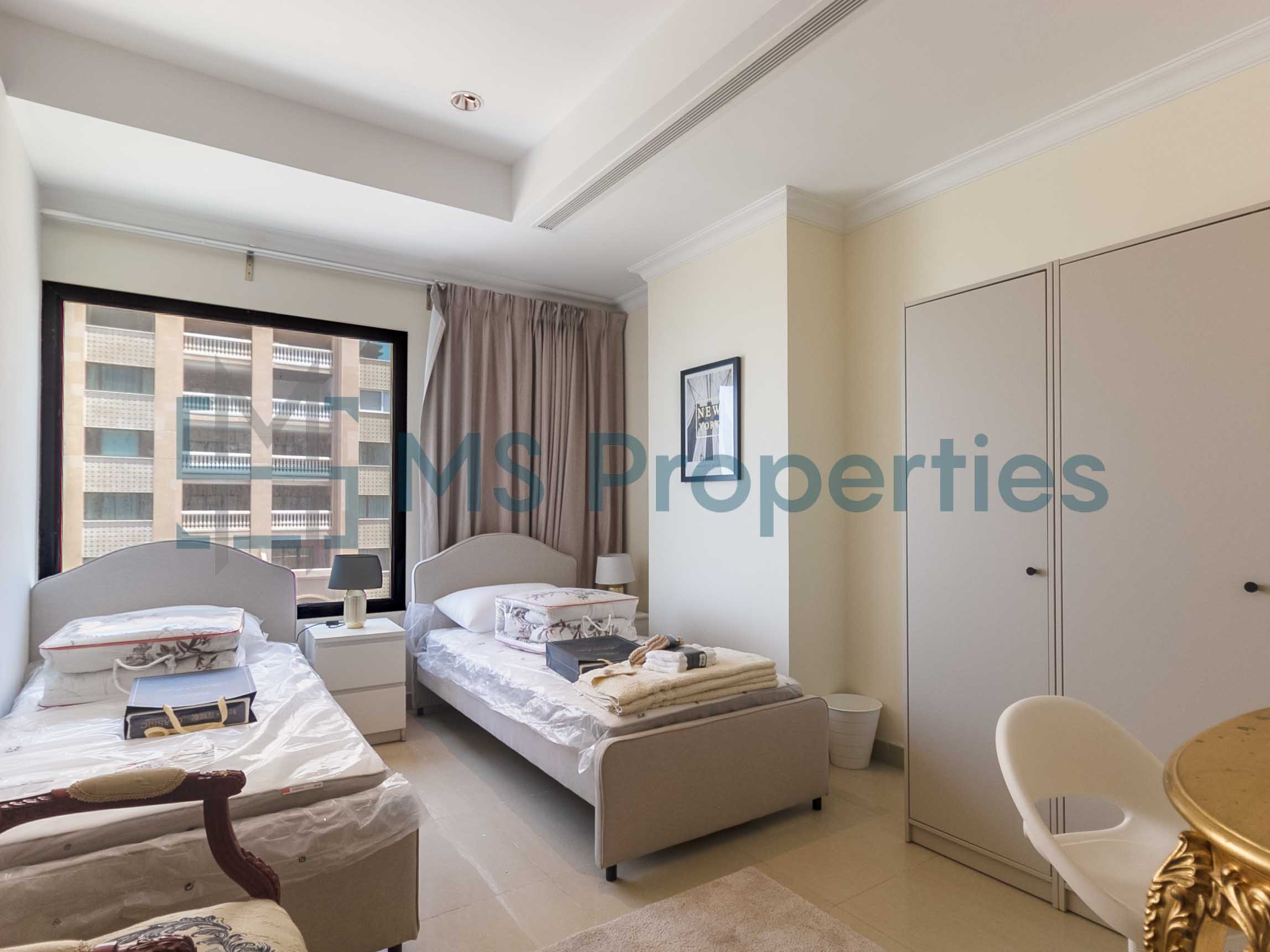 Renovated 2BR+Office Apartment with Huge Balcony