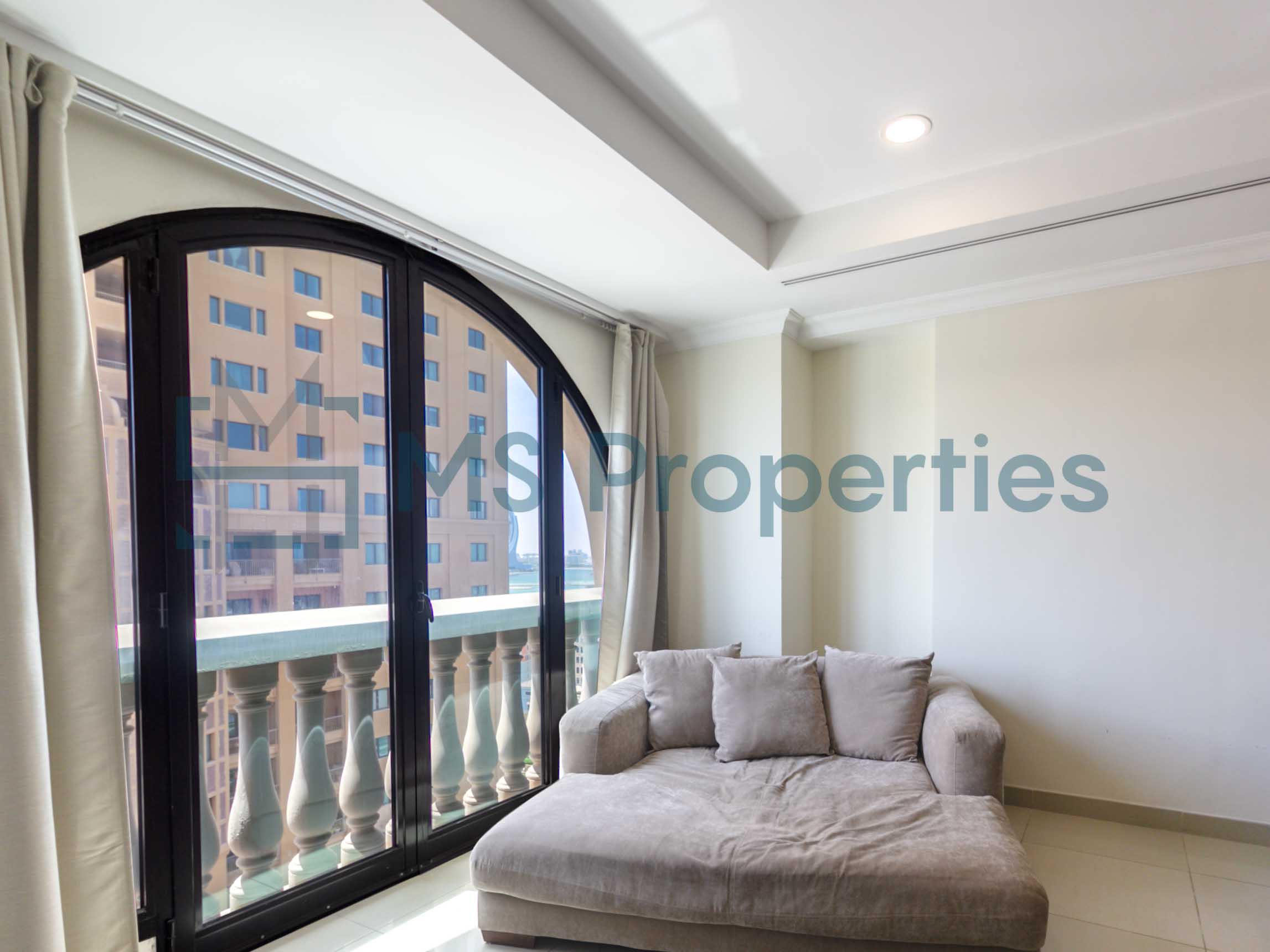 Very Spacious 1BR Apartment with Marina View