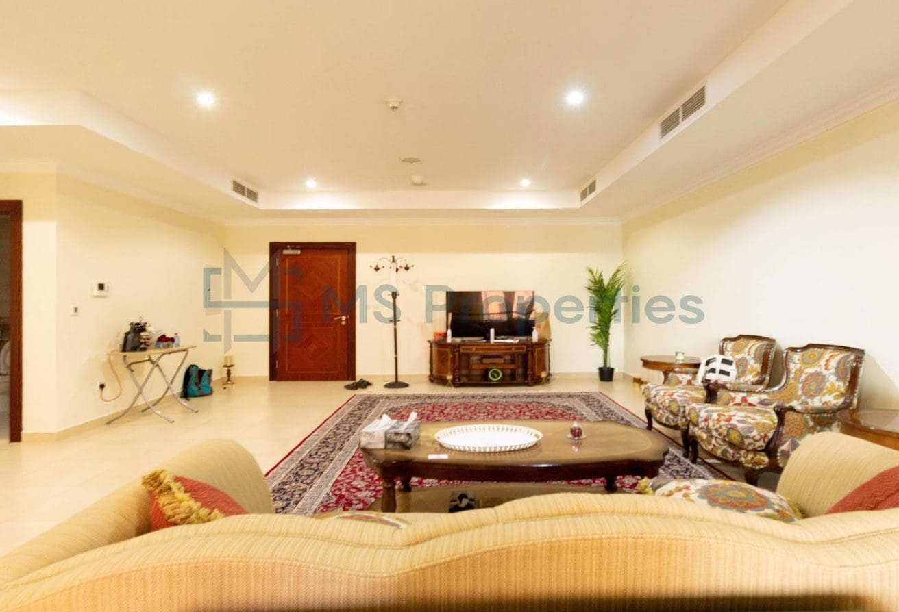 Experience Pearl Living 3B+Maid with Stunning View