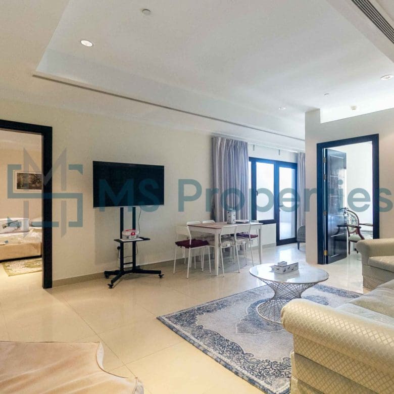 Renovated 2BR+Office Apartment with Huge Balcony