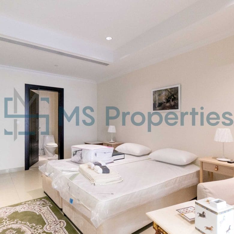 Renovated 2BR+Office Apartment with Huge Balcony