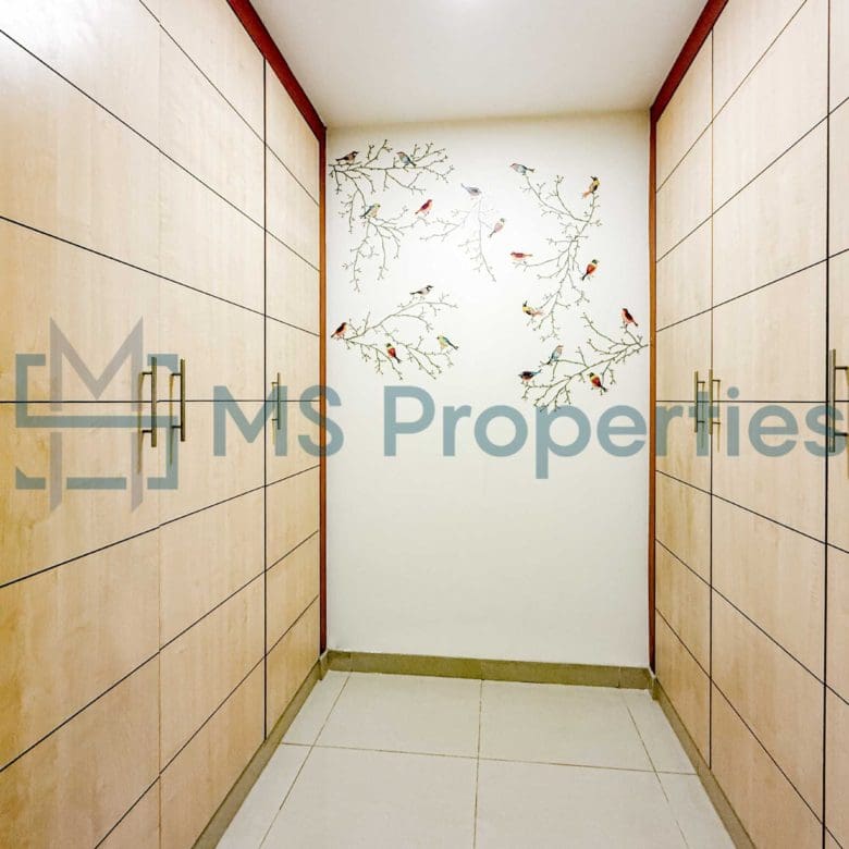 Very Spacious 1BR Apartment with Marina View